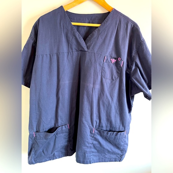 Med Couture Scrub Top - Picture 1 of 2